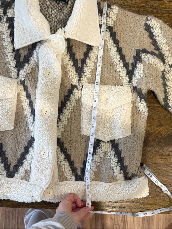 BlankNYC In The Cards Sweater Oversized Button Front Sherpa Sweater - Picture 9 of 13